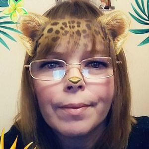 Meet your Posher, Lena